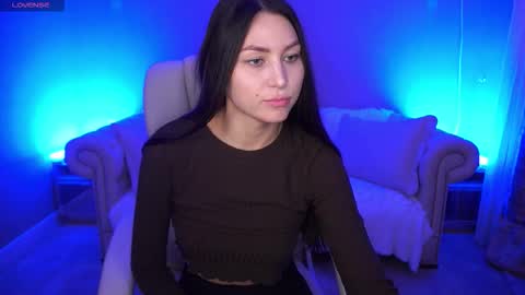 Snapshot of elisevelour chatting on October 19, 12:50 pm elisevelour online show from October 19, 12:50 pm