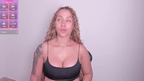 Elissa online show from March 1, 11:37 pm