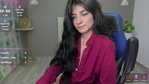 Snapshot of elissa_iris chatting on December 28, 10:44 pm E L I S S A online show from December 28, 10:44 pm