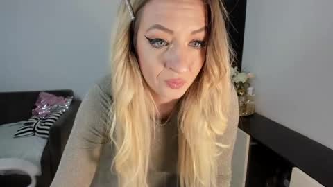 Elisa  Promotion   online show from January 19, 11:45 am