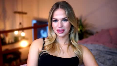 Sunflower  online show from November 9, 5:44 pm