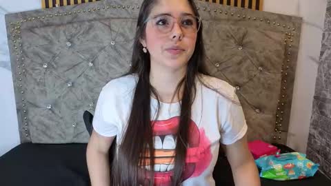 elisvega online show from March 11, 2:17 am