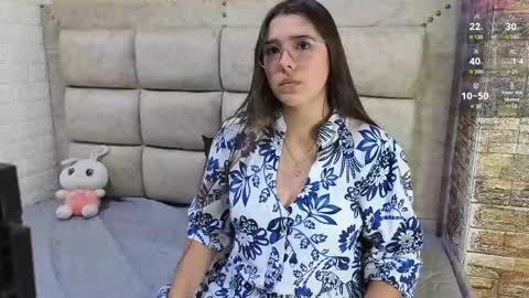 elisvega online show from April 21, 8:34 pm