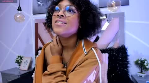 elit noa online show from March 5, 10:43 pm