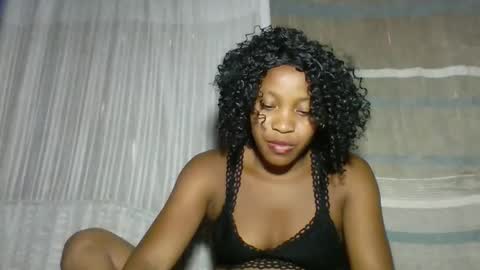 elita12010 online show from April 22, 5:32 am