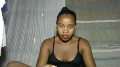 Snapshot of elita12010 chatting on April 26, 5:49 am elita12010 online show from April 26, 5:49 am
