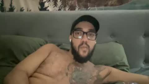 Snapshot of elitealex87 chatting on May 23, 9:13 am elitealex87 online show from May 23, 9:13 am