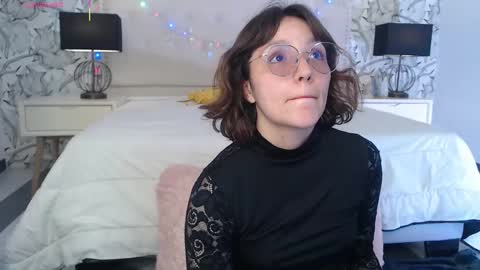 Eliza online show from December 1, 7:30 pm