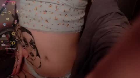 Elizabeth online show from November 25, 4:07 pm