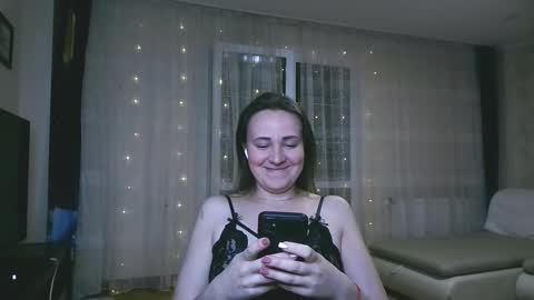 Elizabeth online show from February 7, 8:56 pm