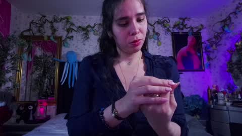 Elizabeth online show from January 23, 10:43 am