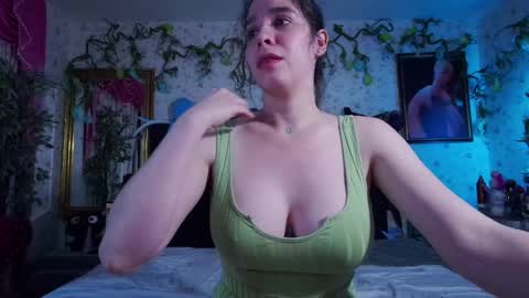 Elizabeth online show from February 11, 10:15 am