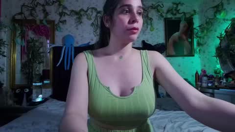 Elizabeth online show from February 11, 7:48 pm