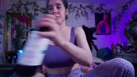 Elizabeth online show from March 1, 10:55 am