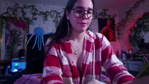 Elizabeth online show from March 10, 10:15 am