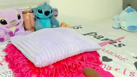 Snapshot of elizabeth_18_ chatting on October 2, 3:02 am ELIZA online show from October 2, 3:02 am