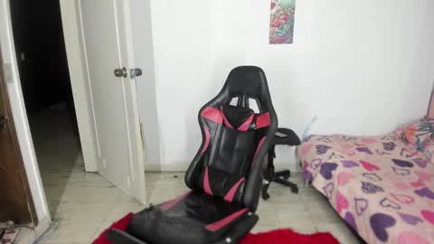 elizabeth_777 online show from February 9, 8:33 am