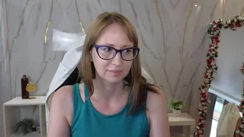 Elizabeth online show from July 12, 9:00 am