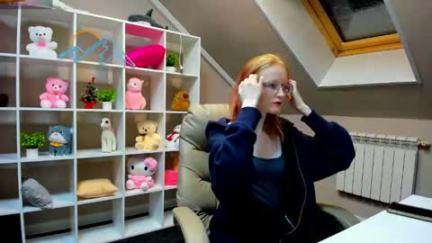 Snapshot of elizabeth_harpper chatting on January 3, 1:27 am Elizabeth online show from January 3, 1:27 am