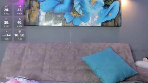 Elizabeth Lamer online show from March 29, 2:11 am