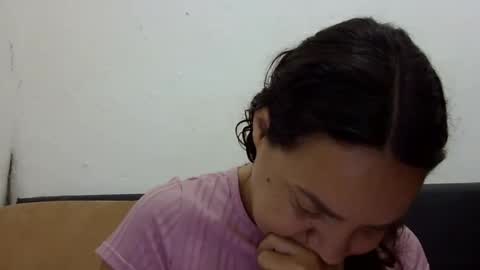 Snapshot of elizabeth_martinez_ chatting on October 17, 3:25 pm Elizabeth Martinez online show from October 17, 3:25 pm