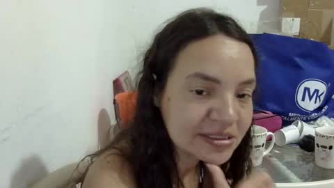 Snapshot of elizabeth_martinez_ chatting on May 21, 6:15 pm Elizabeth Martinez online show from May 21, 6:15 pm