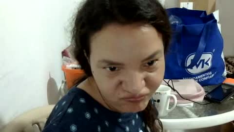 Snapshot of elizabeth_martinez_ chatting on June 23, 6:39 pm Elizabeth Martinez online show from June 23, 6:39 pm