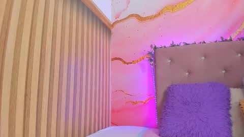 Snapshot of elizabeth_roman chatting on September 22, 6:54 pm Montserrath online show from September 22, 6:54 pm