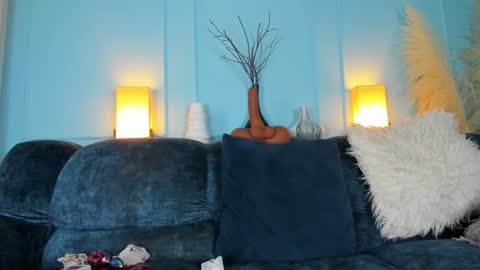 Snapshot of elizabeth_vonsweet chatting on February 26, 2:04 am Eli online show from February 26, 2:04 am