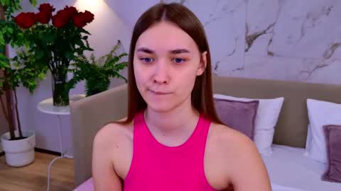 Snapshot of elizabethcash chatting on February 10, 10:51 pm Elizabeth online show from February 10, 10:51 pm