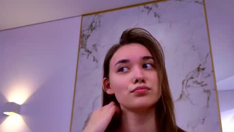 Snapshot of elizabethcash chatting on February 12, 10:48 pm Elizabeth online show from February 12, 10:48 pm