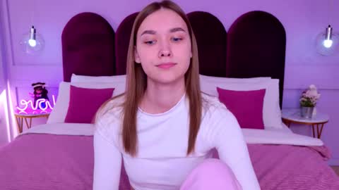 Snapshot of elizabethcash chatting on September 23, 3:09 am Elizabeth online show from September 23, 3:09 am