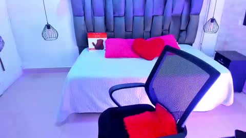 Lucia Vonne online show from January 13, 8:47 pm