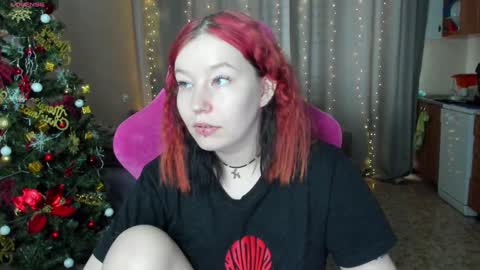 Snapshot of elizabethflowerr chatting on January 21, 4:54 am Eli online show from January 21, 4:54 am