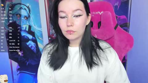 Snapshot of elizabethflowerr chatting on September 9, 2:44 am Eli online show from September 9, 2:44 am