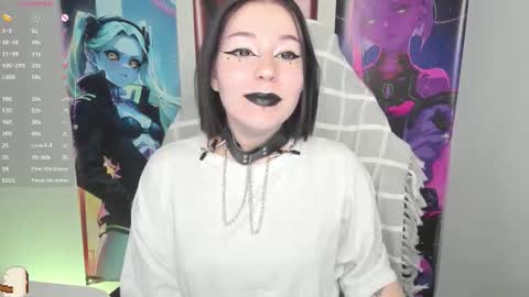 Snapshot of elizabethflowerr chatting on October 29, 2:25 am Eli online show from October 29, 2:25 am