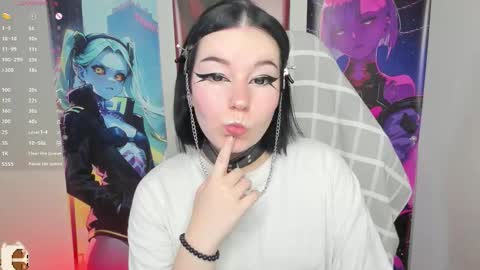 Snapshot of elizabethflowerr chatting on November 10, 3:16 am Eli online show from November 10, 3:16 am