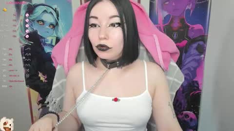 Snapshot of elizabethflowerr chatting on November 18, 2:17 am Eli online show from November 18, 2:17 am