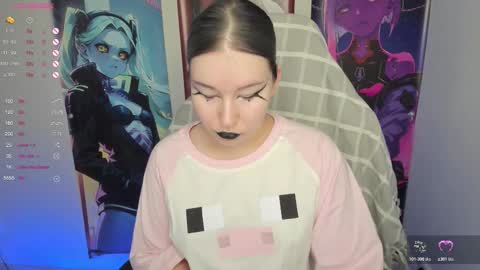 Snapshot of elizabethflowerr chatting on December 1, 3:22 am Eli online show from December 1, 3:22 am