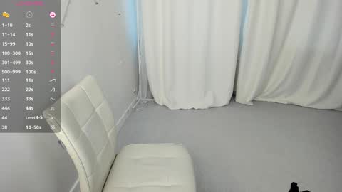 elizabethmad online show from October 16, 7:42 am