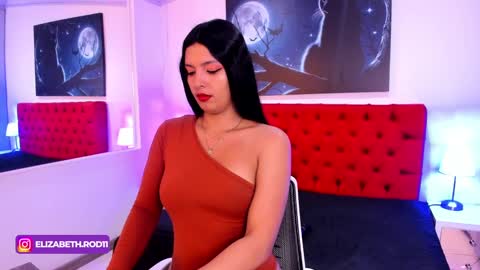 Elizabeth Rodrguez  online show from February 1, 11:43 am