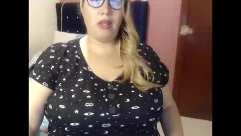 Elizabeth online show from February 25, 11:11 pm