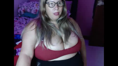 Elizabeth online show from October 12, 10:31 pm