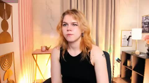 Elizabeth online show from June 18, 9:25 am