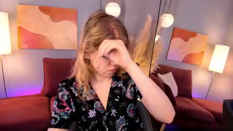 Elizabeth online show from July 30, 5:50 am