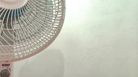 elizabetth_roman online show from April 22, 8:32 pm