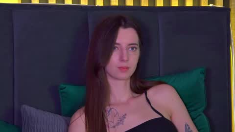 Snapshot of elizabetwilsoon chatting on January 17, 5:30 pm Elizabet online show from January 17, 5:30 pm