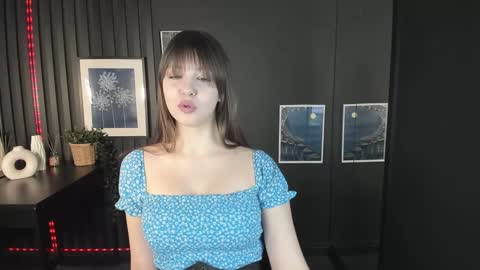 Eliza online show from January 23, 1:02 pm