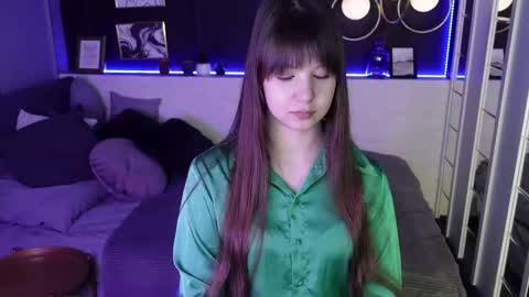 Eliza online show from February 21, 1:44 pm