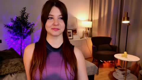 Snapshot of elizamild chatting on May 10, 1:16 pm Eliza online show from May 10, 1:16 pm